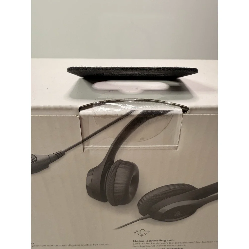 Logitech 🎧 h390